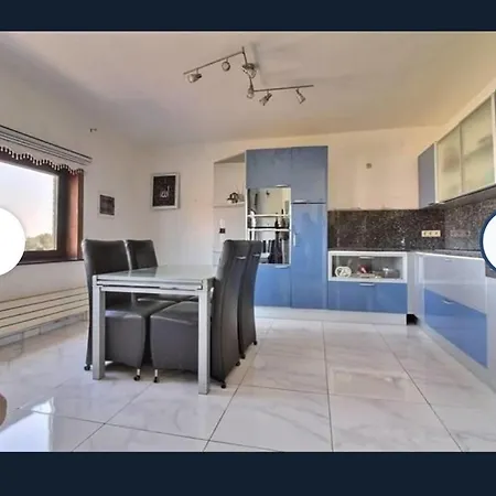 La Porte D'orient * Leuze-en-Hainaut